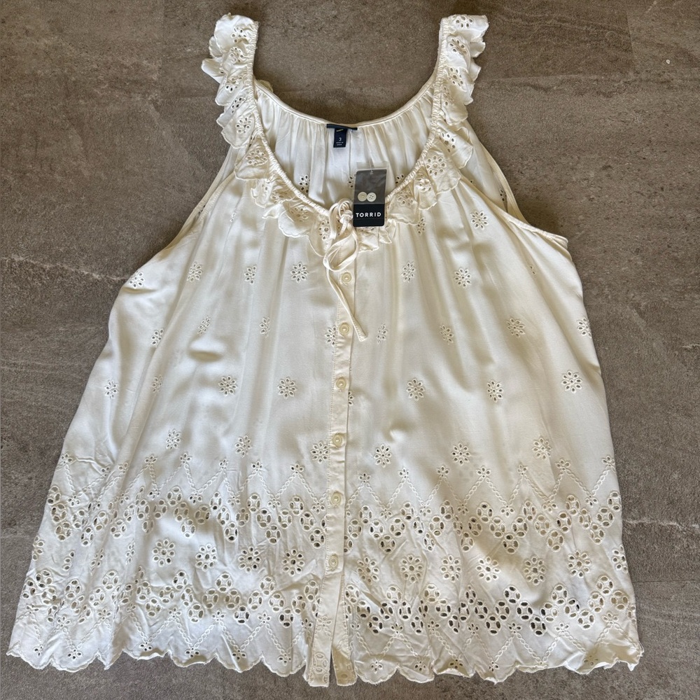 NWT Torrid Eyelet Ruffle Tie Front Tank Top 3X 22-24 Pristine Ivory Boho Rayon
